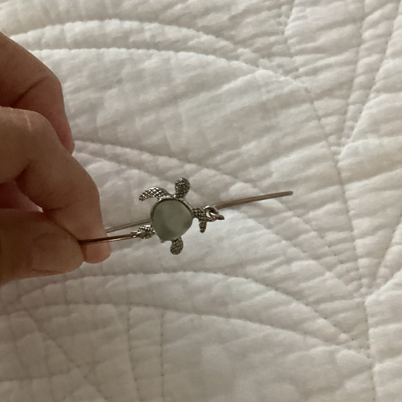 Jewelry - Silver Turtle Bangle Bracelet